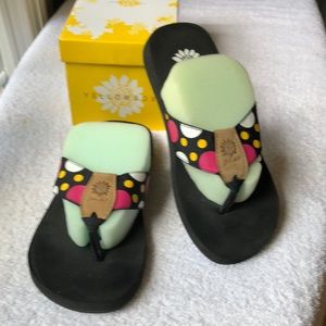 Barely worn! YELLOW BOX Thong Sandals w/ box